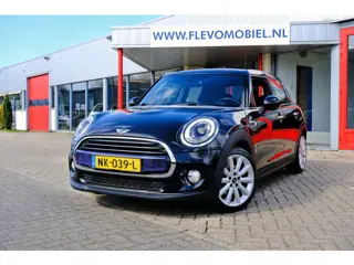 Mini Cooper 1.5 Cooper Chili Serious Business Navi|Clima|LMV