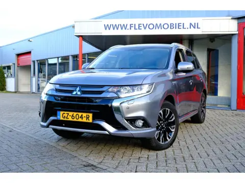 Mitsubishi Outlander 2.0 PHEV instyle Aut. Leder|Navi|Clima|Cam|LED