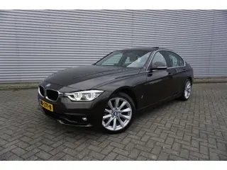 BMW 3-serie 330e High Executive AUTOMAAT / Climate / Navi / Leder / Pano / Lm velgen / NAP