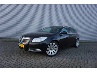 Opel Insignia Sports Tourer 1.6 T Cosmo Climate / Navi / Cruise / Leder / Parkeers. / Stoevlerw. / T