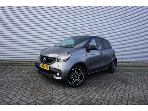 Smart Forfour 1.0 Passion Airco / Cruise / Elektr. ramen / Camera / Lm velgen / NAP