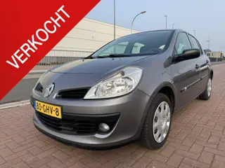 Renault Clio 1.2-16V Special Line