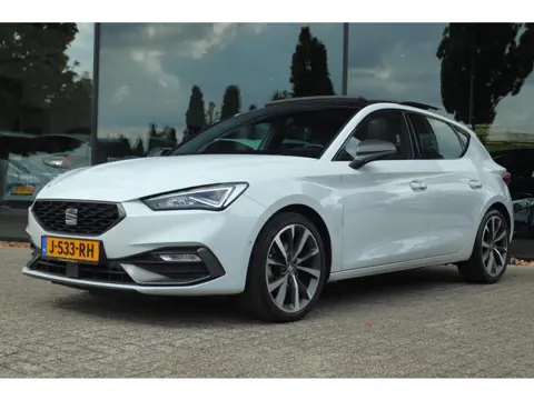 SEAT LEON 1.5 TSI FR LAUNCH EDITION | PANO | VIRT. COCKPIT | LED | CAMERA | KEY-LESS | ACC | WINTERP