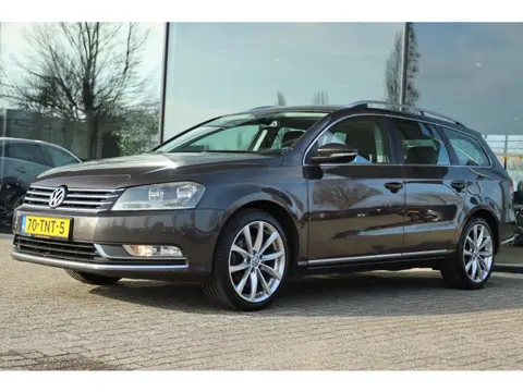 VOLKSWAGEN PASSAT VARIANT 1.4 TSI COMFORT EXE LINE AUT. | RIJKLAAR | CRUISE | CLIMATE | NAVI | PDC