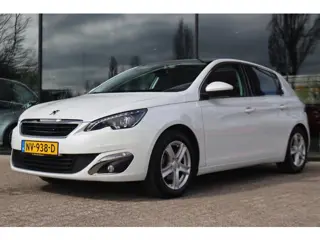 PEUGEOT 308 1.2 PT ALLURE | PANO | TREKHAAK | LED | CAMERA | CRUISE | CLIMATE
