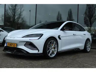 BYD SEAL DESIGN RWD 82.5 KWH | PANO | 360 CAMERA | DYNAUDIO | LED | CARPLAY | ACC |