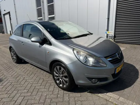 Opel Corsa 1.2-16V '111' Edition Airco Nieuwe APK