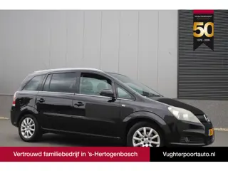 Opel Zafira 1.6 105pk Executive/7-persoons/Airco/Cruise/Trekhaak/Nw.APK