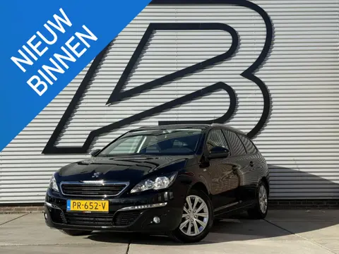 Peugeot 308 SW 1.2 PureTech Blue Lion 2e Eigenaar|Navi|Pano|Clima|Cruise|Trekhaak|PDC|D-riem vv in 2