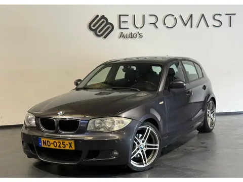 BMW 1-serie 120i Executive Navi Airco Cruise Stoelverwarming Nieuwe Apk