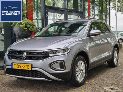 Volkswagen T-Roc 1.0 TSI Life | Navigatie | Digitaal dashboard | Adapt. Cruise Control | Parkeersens