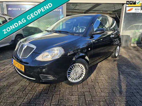 Lancia Ypsilon 1.2 Argento | 12MND GARANTIE | AIRCO | ELEC PAKKET | NIEUWE APK |
