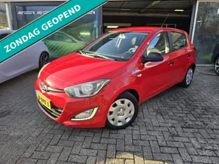 Hyundai I20 1.2i Business Edition | 12MND GARANTIE | AIRCO | TREKHAAK | ELEC RAMEN | NW APK |