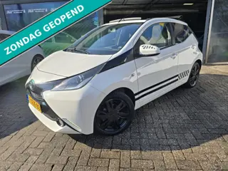 Toyota Aygo 1.0 VVT-i x-wave | 2E EIGENAAR | 12MND GARANTIE | CABRIO | CAMERA | AIRCO |