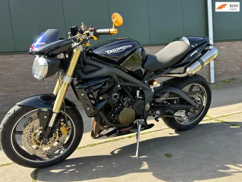 Triumph Tour Street Triple