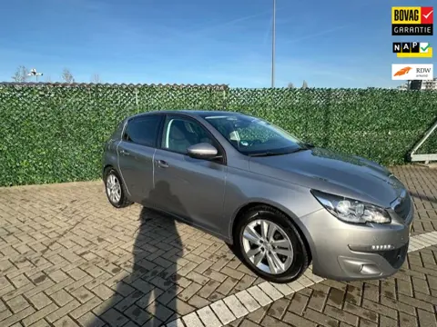 Peugeot 308 1.6 BlueHDi Blue Lease Executive