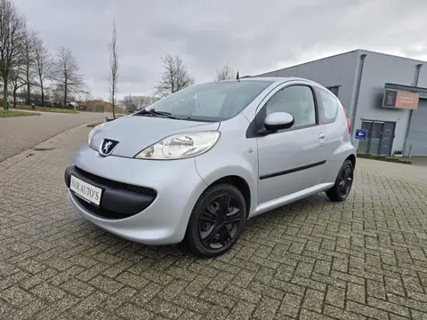 Peugeot 107 1.0-12V XR Airco,Nieuw A.P.K