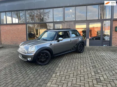 Mini Cooper 1.4 One Anniversary MK II, Airco, Pano, Cruise control