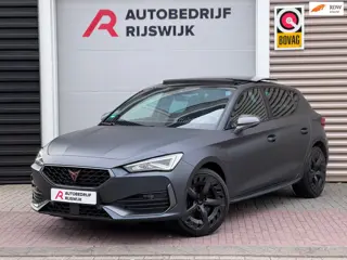 Cupra Leon Sportstourer 1.4 e-Hybrid VZ Pano/Camera/Memory
