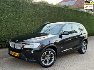 BMW X3 XDrive20i PANORAMADAK/LEER/TREKHAAK/PDC/RIJDT NIEUW!!