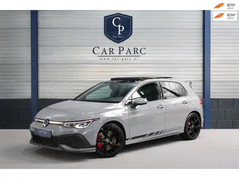 Volkswagen Golf 2.0 TSI GTI Clubsport 301+PK LED+IQ/PANO/HALF LEER+ALCANTARA+S.VERWARMING/19"/CAM/LI