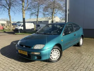 Mazda 323 1.5LX 62.220KM Nap Automaat