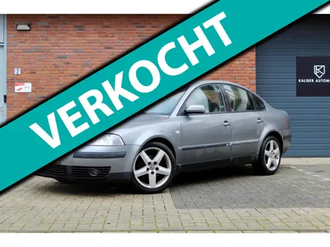 Volkswagen Passat 2.0-20V 2004 | AIRCO | TREKHAAK | NAP
