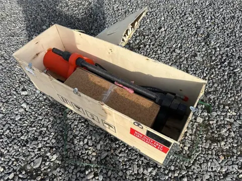 SKLP SYLJ100 Hydraulic Track Pin Press (Unused) (bj 2026)