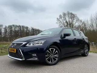 Lexus CT 200h Business Line Automaat | Camera | Apple CarPlay/Android Auto | Navi | Trekhaak | 16" V