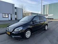 Mercedes-Benz B-Klasse 180 Ambition 6-Bak 125 PK. Mooie en als nieuw rijdende auto !!!