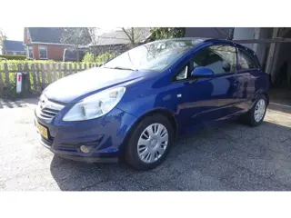 Opel Corsa 1.2-16V Essentia