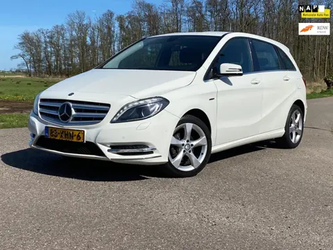 Mercedes-Benz B-klasse 180 Ambition MPV NAVI PDC NAP AIRCO GOED ONDERHOUDEN