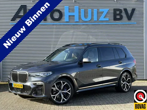 BMW X7 M50i High Executive M Sport Executive Drive Pro 7-Zits Skylounge Laser Licht 22 Inch Stoelven