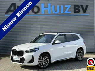 BMW X1 sDrive20i M Sport Premium Pack Panoramadak Trekhaak Keyless Entry Stoelverwarming Adaptieve L