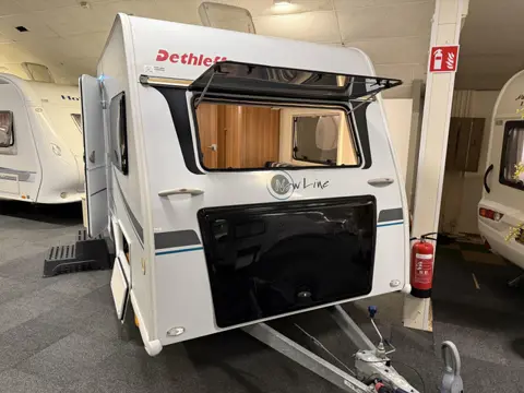 Dethleffs New Line 340 HK GROOTBE VOORTENT & LUIFEL