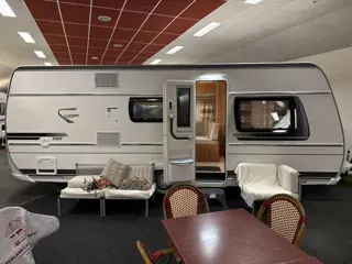 Fendt Saphir 560 SKM STAPELBED 6 PERS MOVER