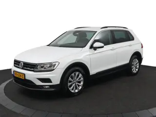 Volkswagen Tiguan 1.4 TSI ACT Comfortline Business Rijklaarprijs! Allseasonbanden! Trekhaak!