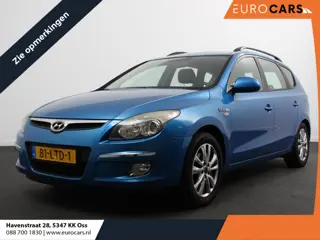 Hyundai i30 CW 1.6i Blue Dynamic  Leder Climate Control Trekhaak Dakrail  Lichtmetalen Velgen  Hande