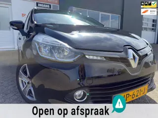 Renault Clio Estate 0.9 TCe Night&Day van 2de Eig met parkeersensoren en trekhaak en navigatie en bl