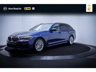 BMW 5 Serie Touring 530e M-SPORT FULL LED | HIFI | LEDER | CAMERA | STUUR+STOELVERW | ACC | CARPLAY 