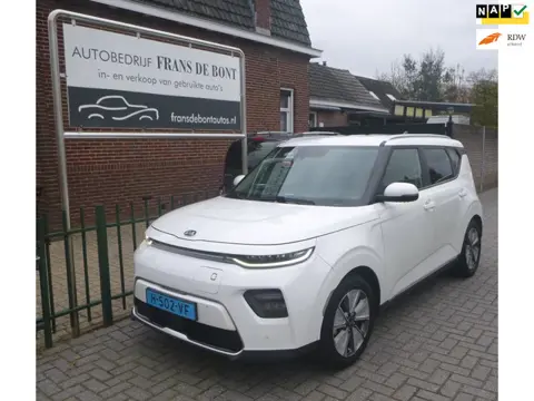 Kia E-Soul DynamicLine 64 kWh airco € 9000 ex btw