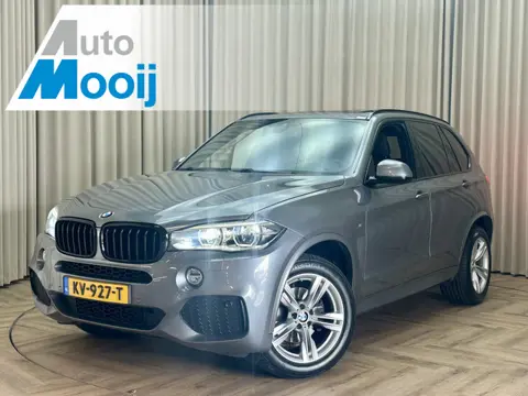 BMW X5 xDrive30d *M-Sport* Panoramadak / HUD / Leder/Alcantara / Trekhaak / Keyless / Memory Seat / 