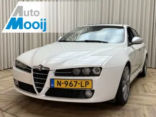 Alfa Romeo 159 Sportwagon 1.7 T TI / Nw. APK *Schuifdak* CarPlay / Leder+Stoelverw. / BOSE / Xenon /