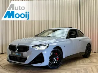 BMW 2 Serie Coupé M240i xDrive *Brooklyn Grey* Schuif-/Kanteldak HUD / Harman/Kardon / Stuurverwarmi