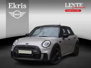 MINI 5-deurs Cooper John Cooper Works Uitvoering | Comfort Plus Pakket | Glazen panoramadak | Elektr
