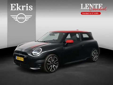 Mini Mini Cooper E John Cooper Works XL 40.7 kWh | Head-Up Display |Stuurwielrand Verwarmd | Glazen 