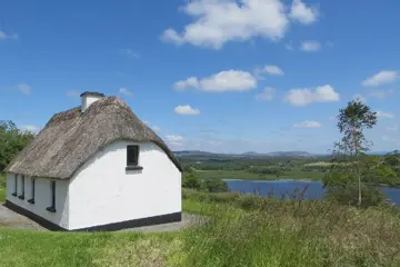 Corofin Lake Cottages - Corofin