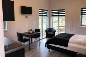 Afternoon Cottages - Hekla