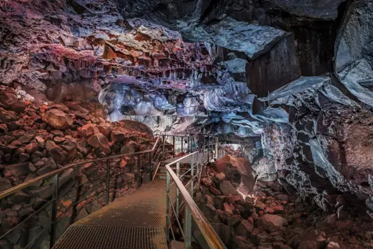 The Lava Tunnel vanuit Reykjavik