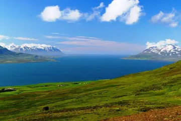 The Arctic Coastline & Siglufjördur vanuit Akureyri